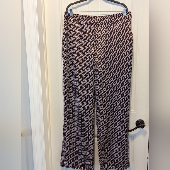 Pink wide leg pants by Costes  Europe Women's XXL pink with black geo prints - Picture 10 of 13